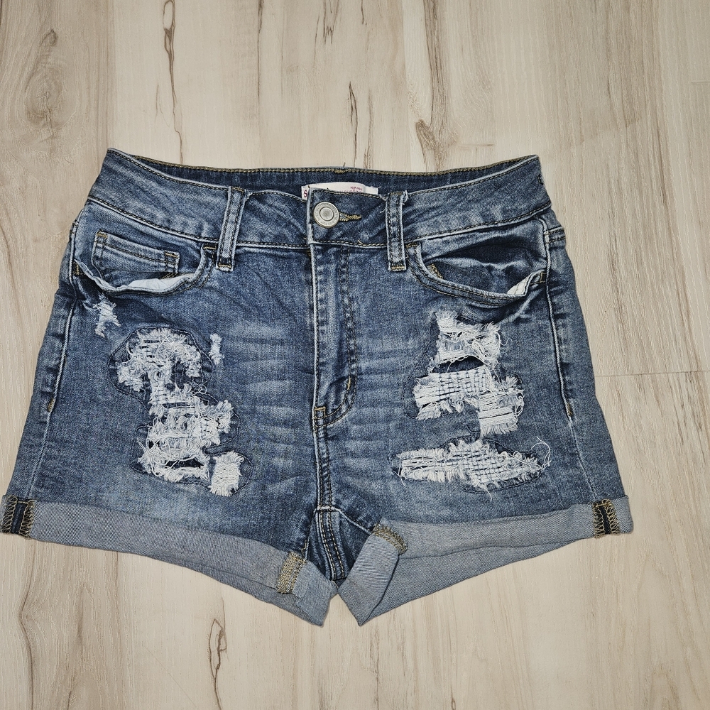 SO Blue Distressed Curvy Jean Shorts Cuffed Denim Size 5 Juniors